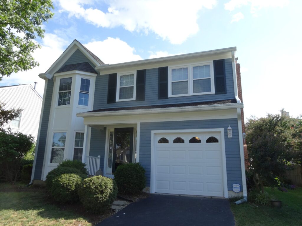 James Hardie fiber cement siding project by Sunshine Contracting on a Northern Virginia home (photo 64)