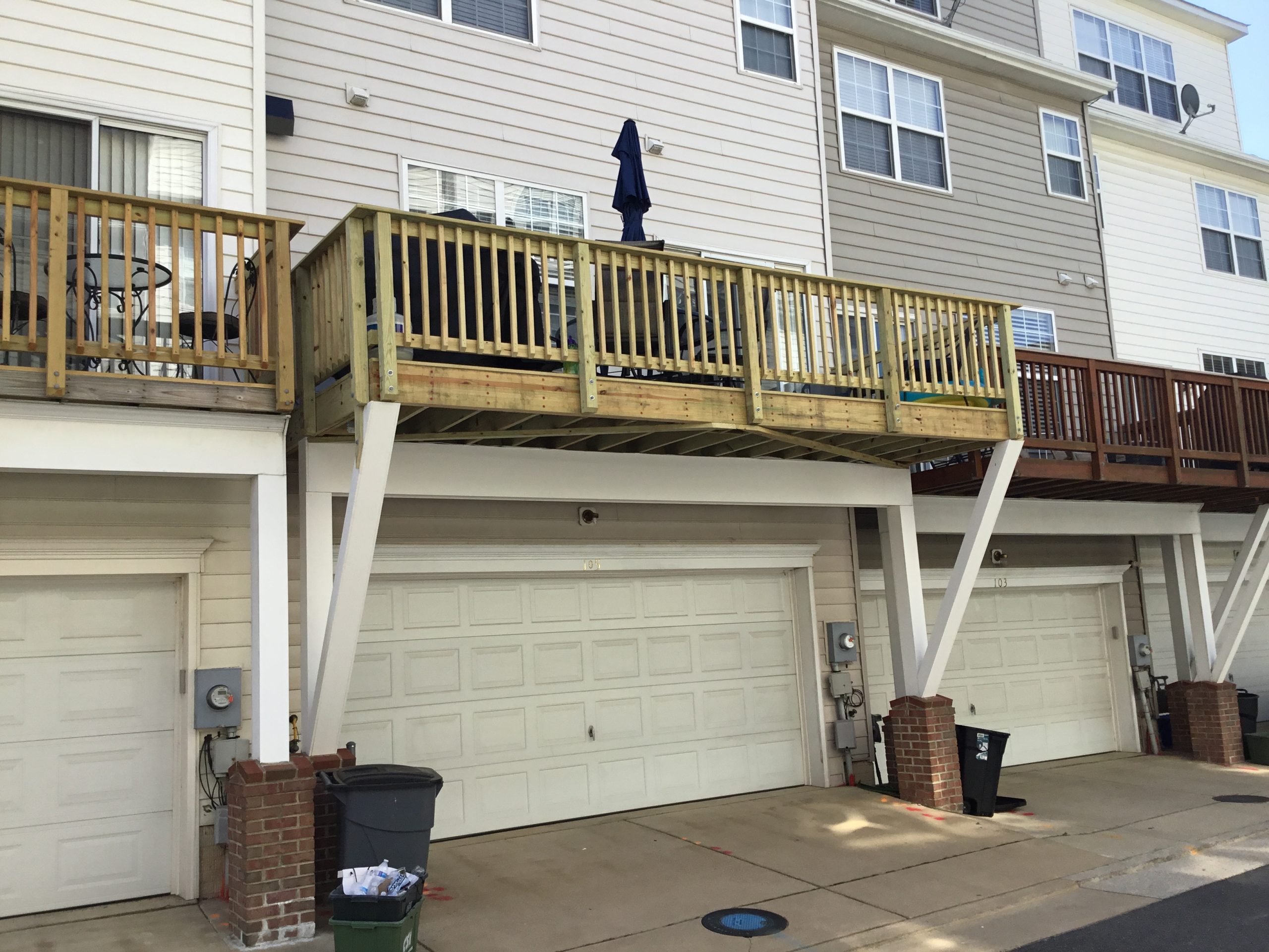 Composite deck project by Sunshine Contracting on a Northern Virginia home (photo 117)