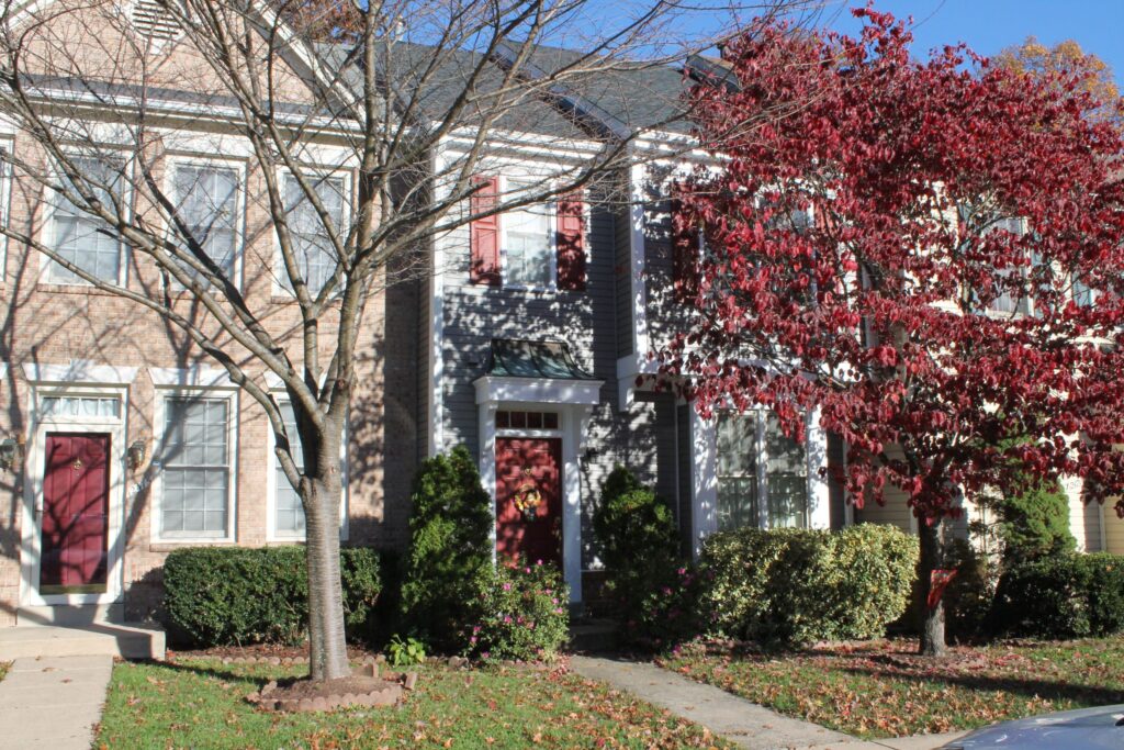 Architectural shingle roofing project by Sunshine Contracting on a Northern Virginia home (photo 53)