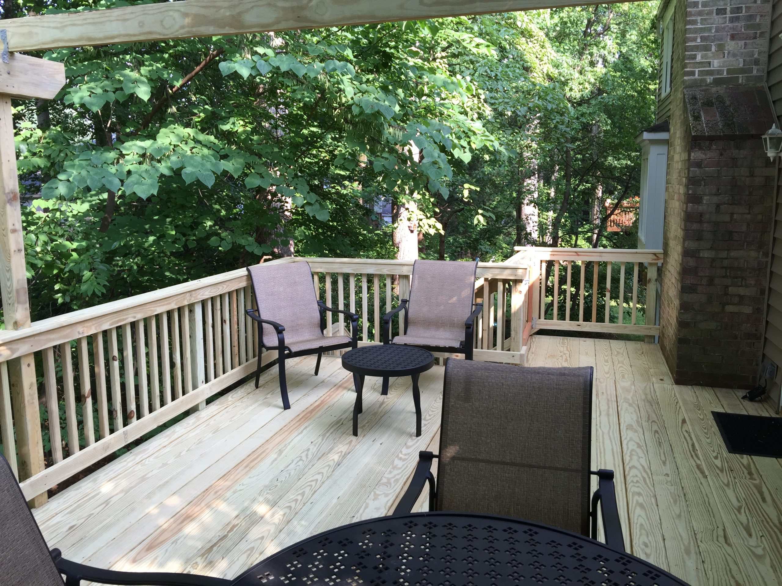 Composite deck project by Sunshine Contracting on a Northern Virginia home (photo 94)