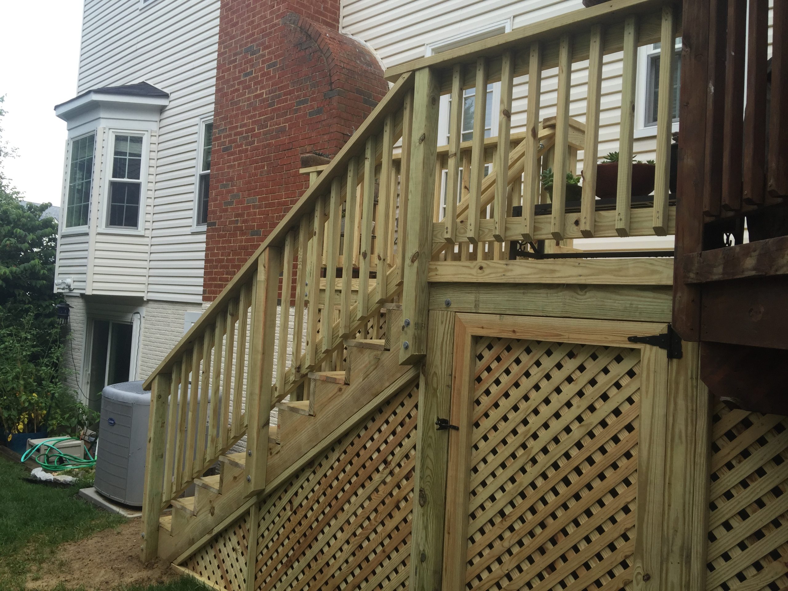 Composite deck project by Sunshine Contracting on a Northern Virginia home (photo 56)