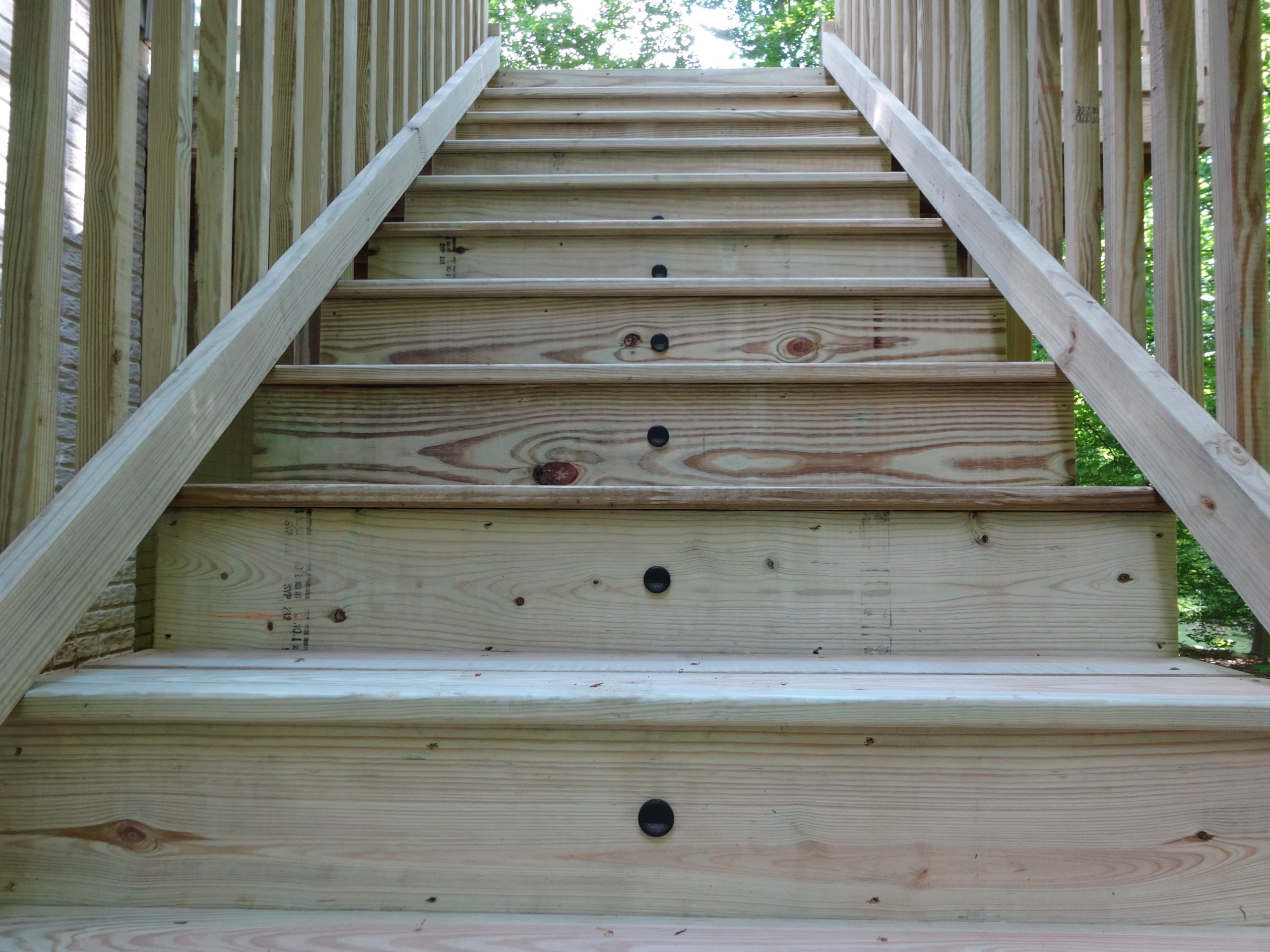 Composite deck project by Sunshine Contracting on a Northern Virginia home (photo 33)