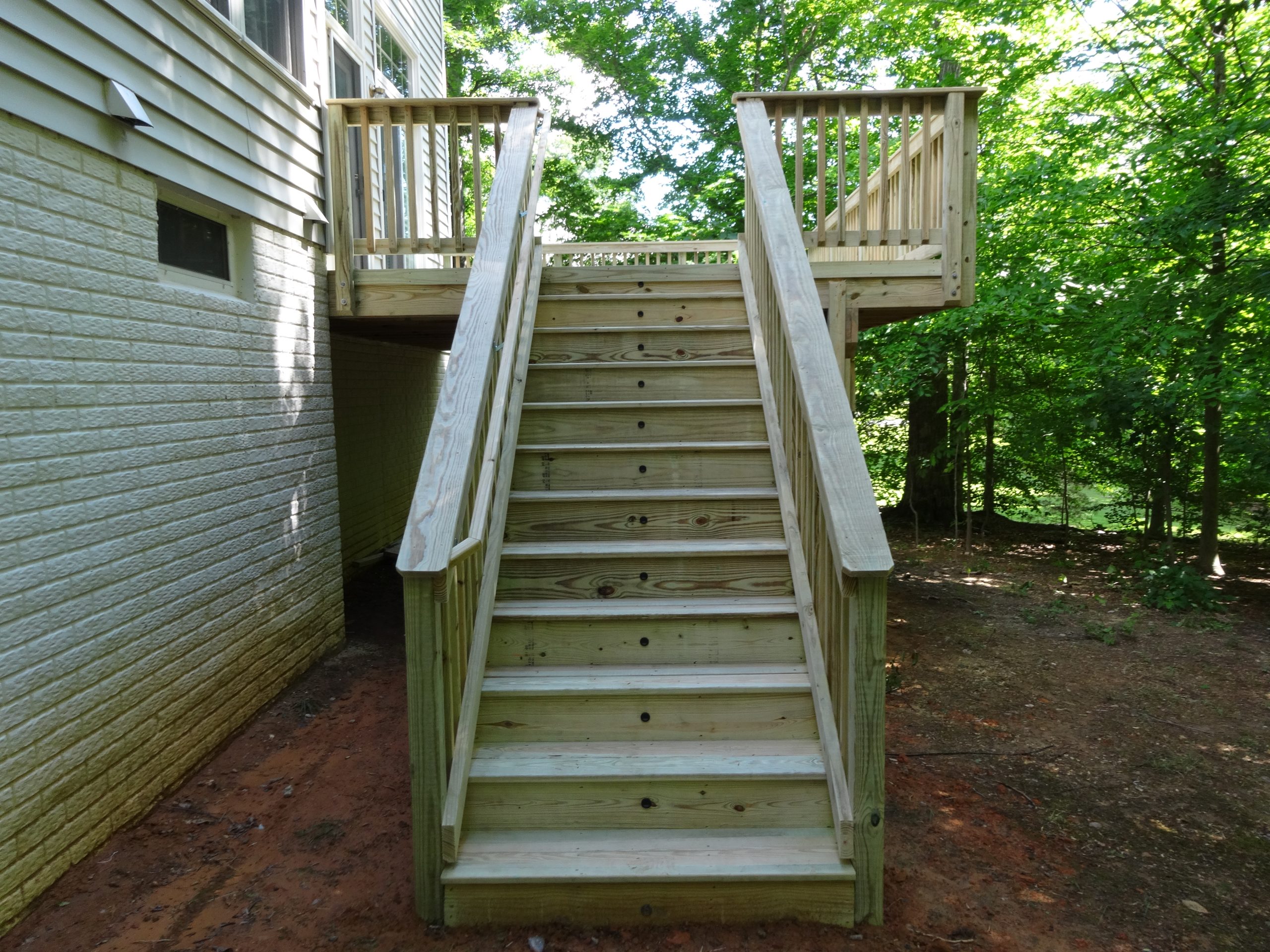 Composite deck project by Sunshine Contracting on a Northern Virginia home (photo 34)