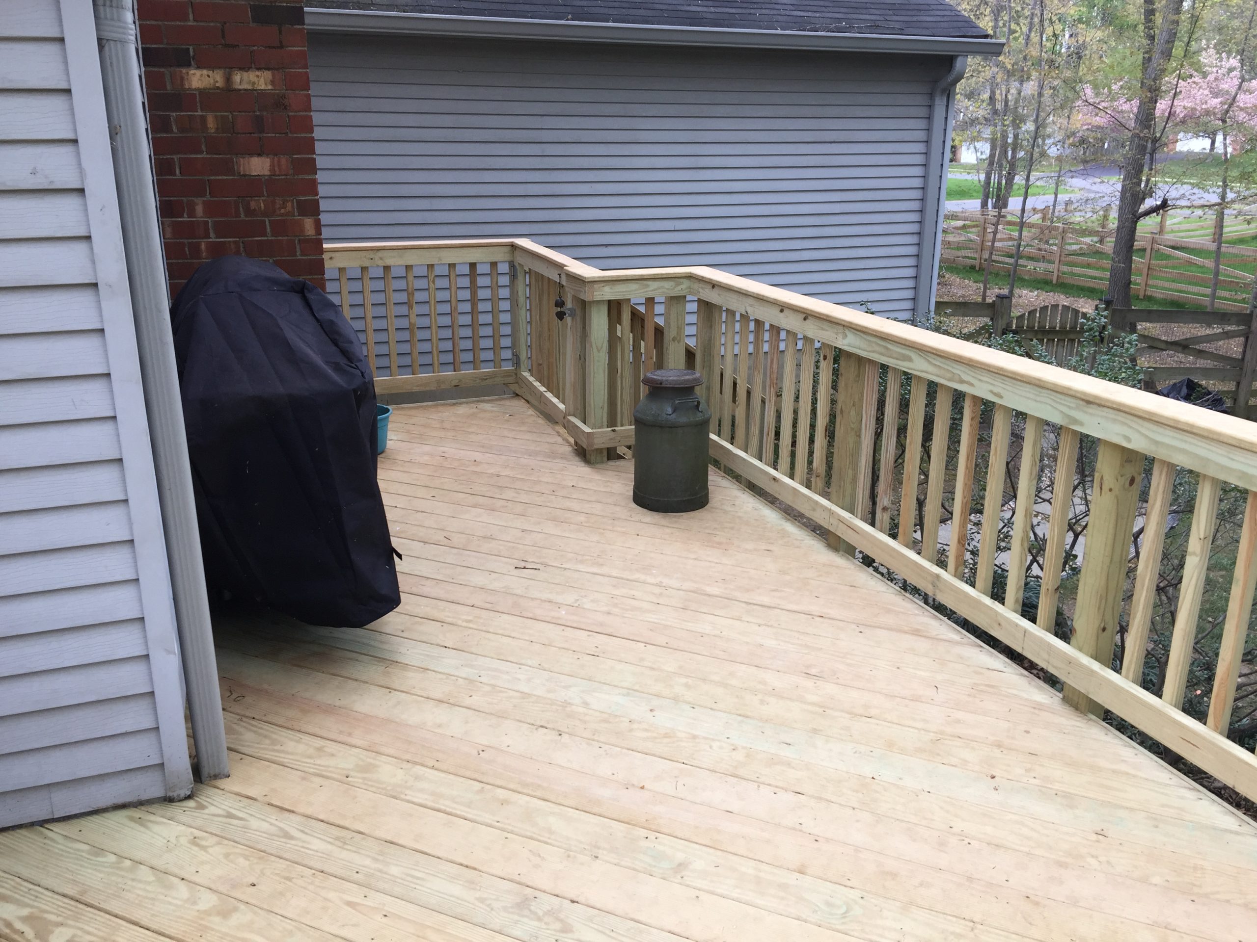 Composite deck project by Sunshine Contracting on a Northern Virginia home (photo 44)