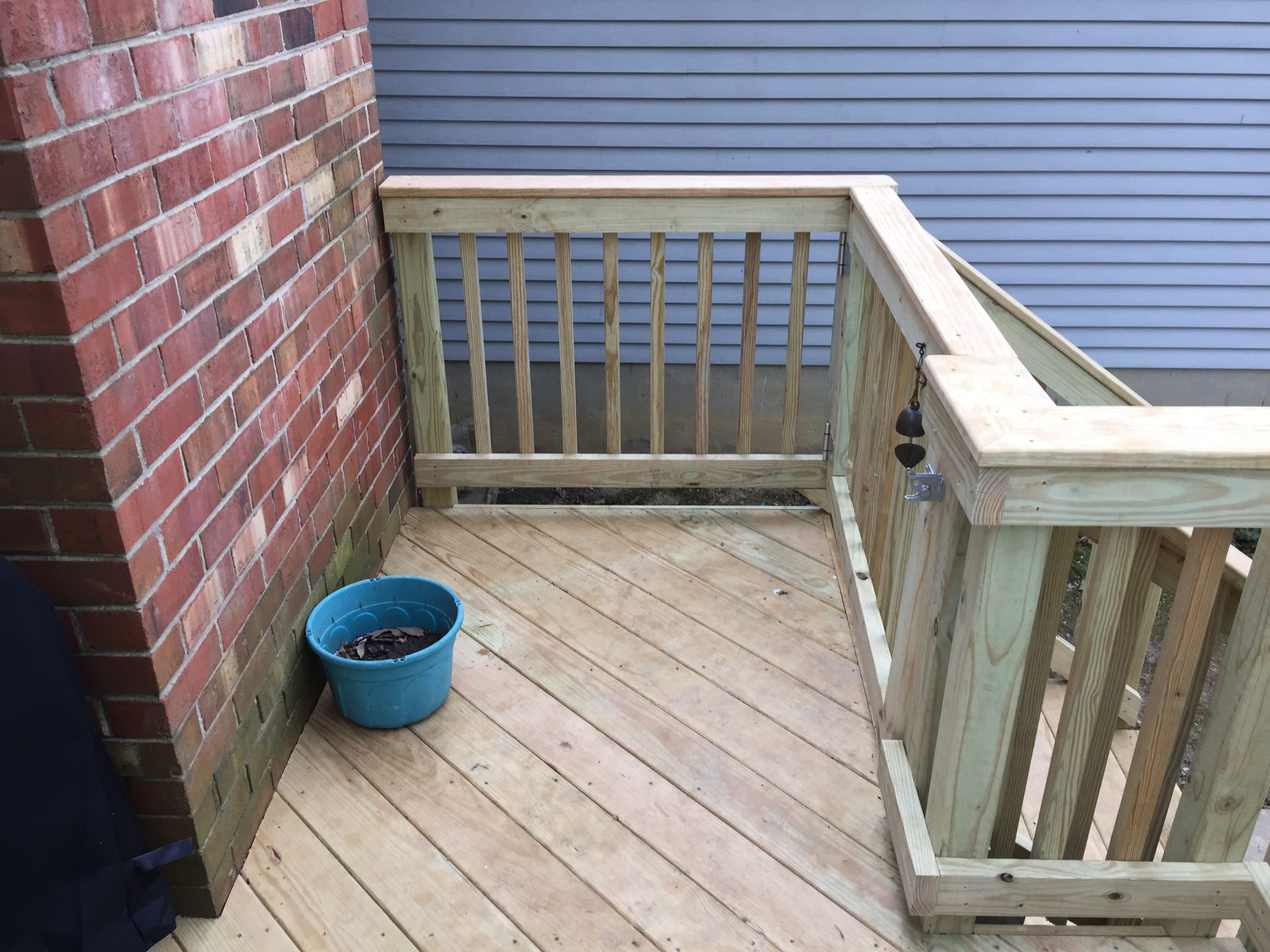 Composite deck project by Sunshine Contracting on a Northern Virginia home (photo 45)
