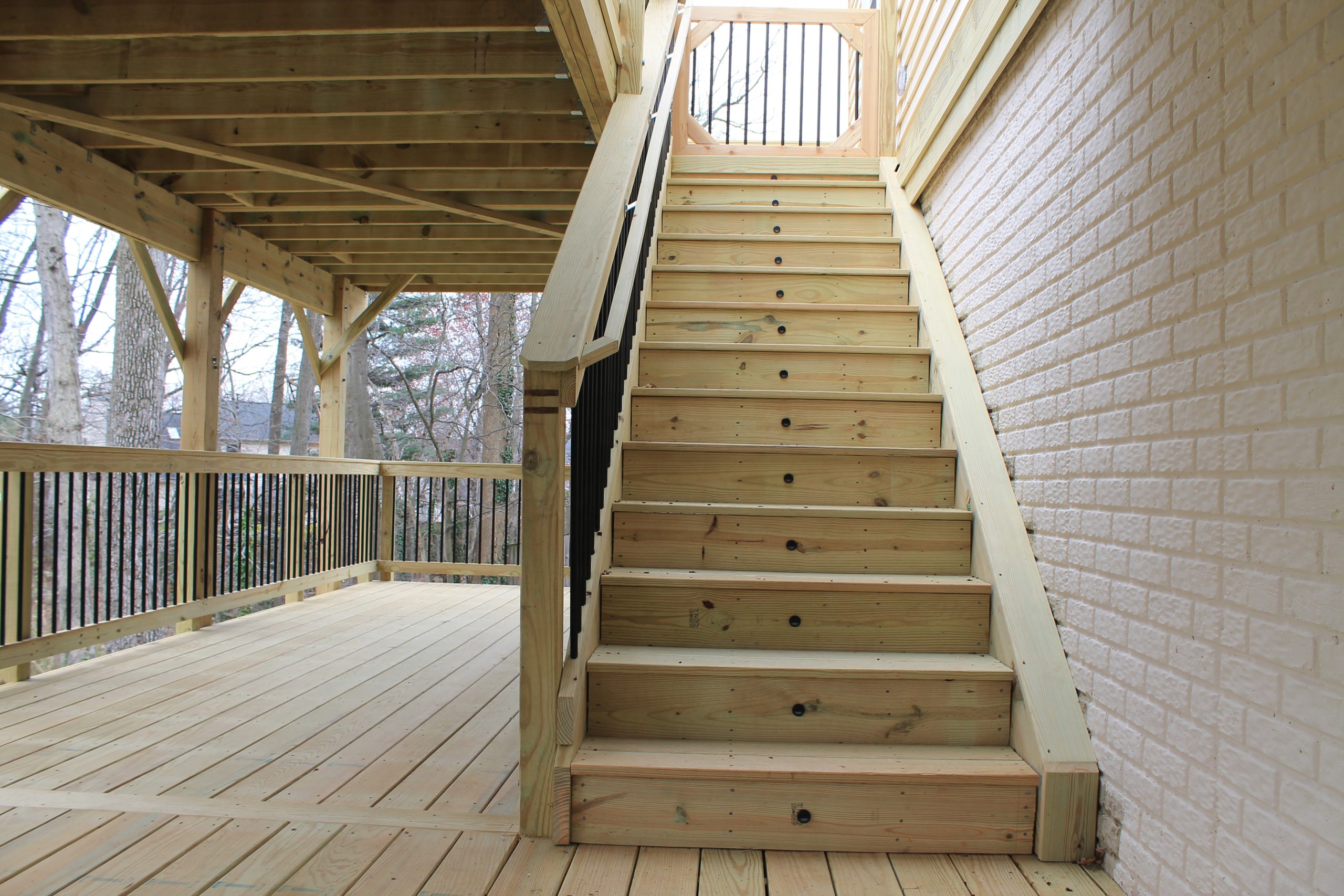 Composite deck project by Sunshine Contracting on a Northern Virginia home (photo 7)