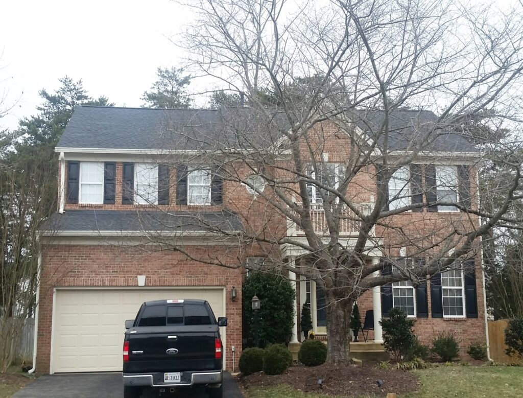 Architectural shingle roofing project by Sunshine Contracting on a Northern Virginia home (photo 13)
