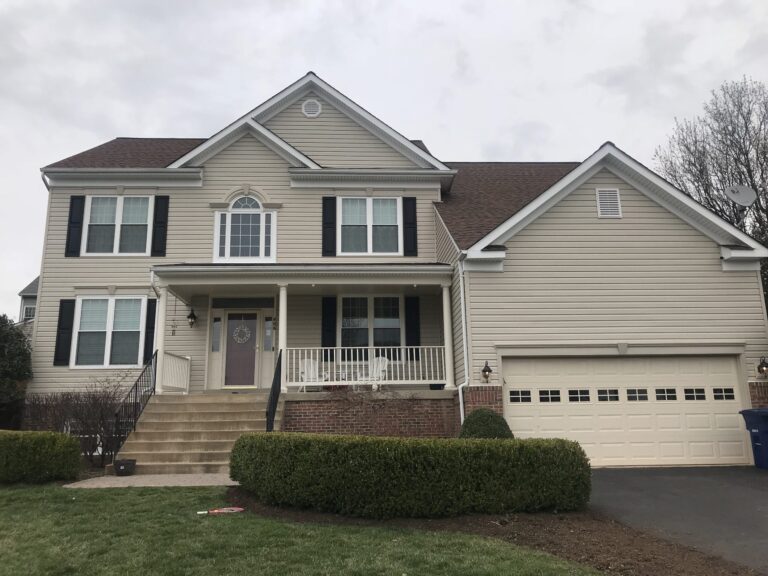 Completed siding replacement by Sunshine Contracting