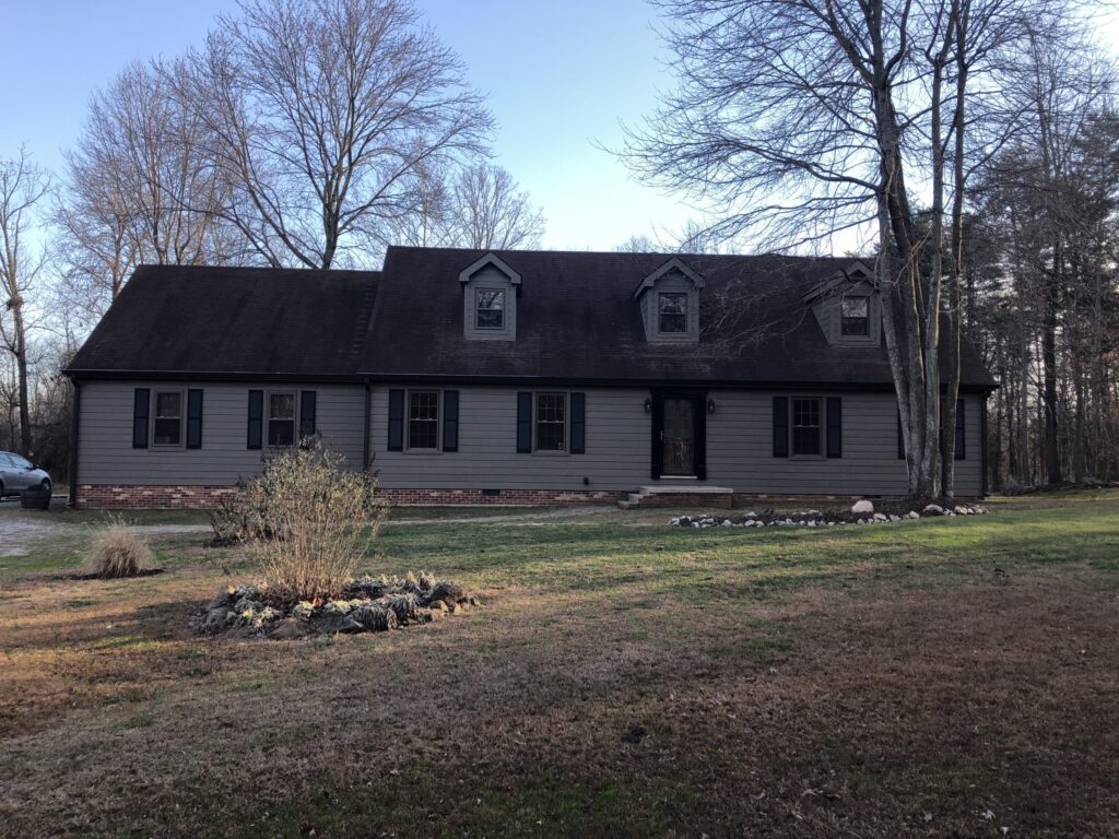 Exterior remodeling project by Sunshine Contracting on a Northern Virginia home (photo 126)