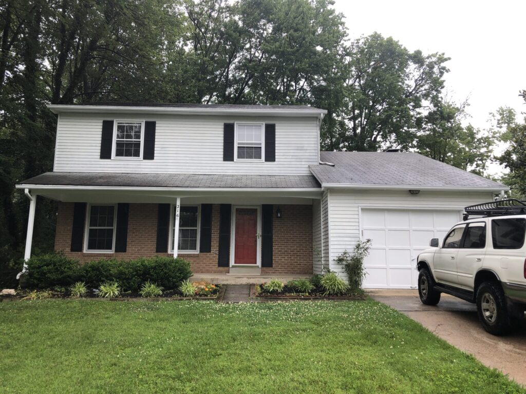 Exterior remodeling project by Sunshine Contracting on a Northern Virginia home (photo 123)
