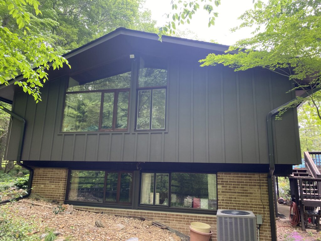 Exterior remodeling project by Sunshine Contracting on a Northern Virginia home (photo 6)