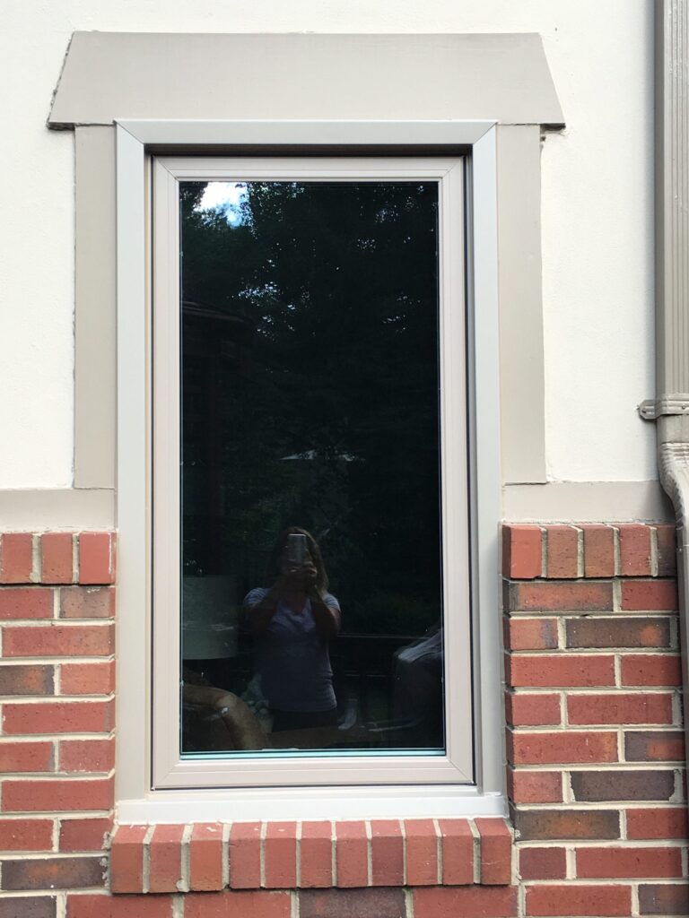Casement windows project by Sunshine Contracting on a Northern Virginia home (photo 3)