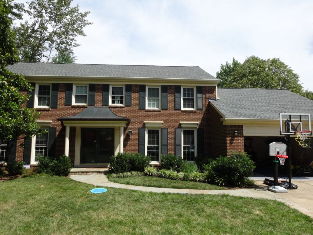 Architectural shingle roofing project by Sunshine Contracting on a Northern Virginia home (photo 29)