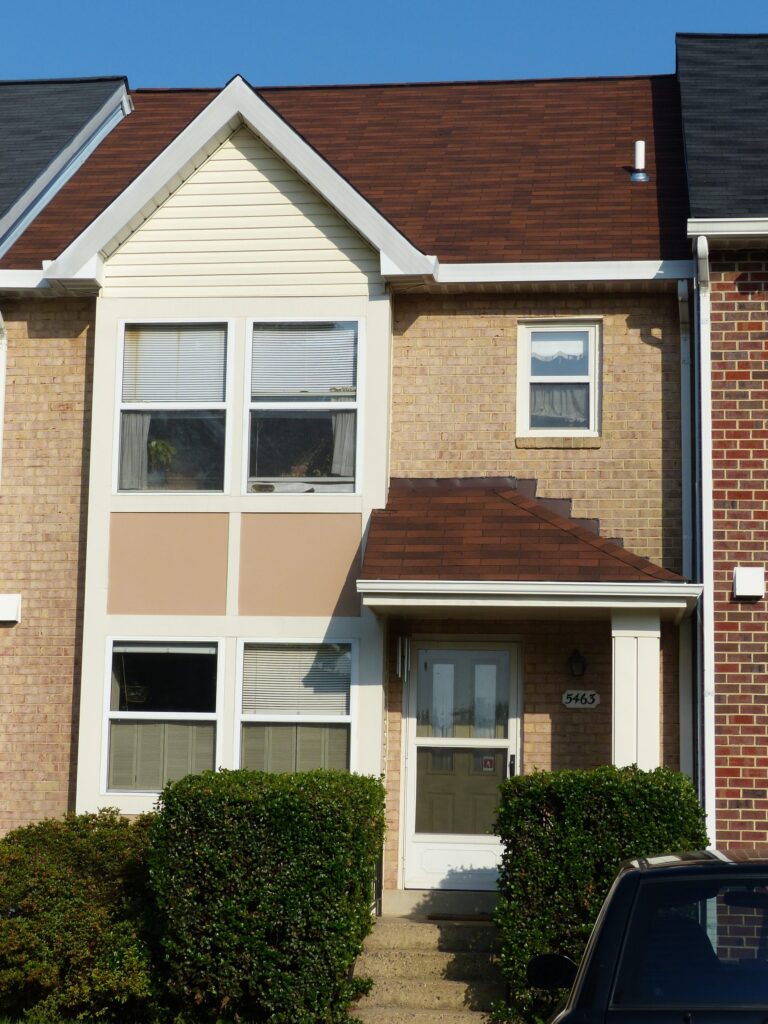 3 tab shingle project by Sunshine Contracting on a Northern Virginia home (photo 1)