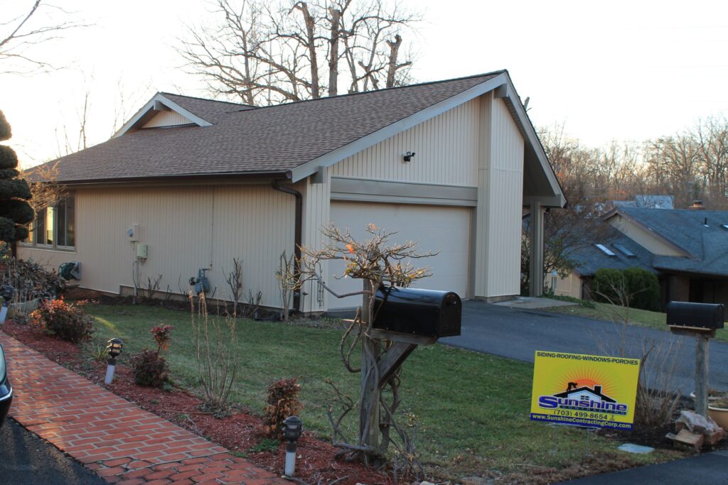 Architectural shingle roofing project by Sunshine Contracting on a Northern Virginia home (photo 25)