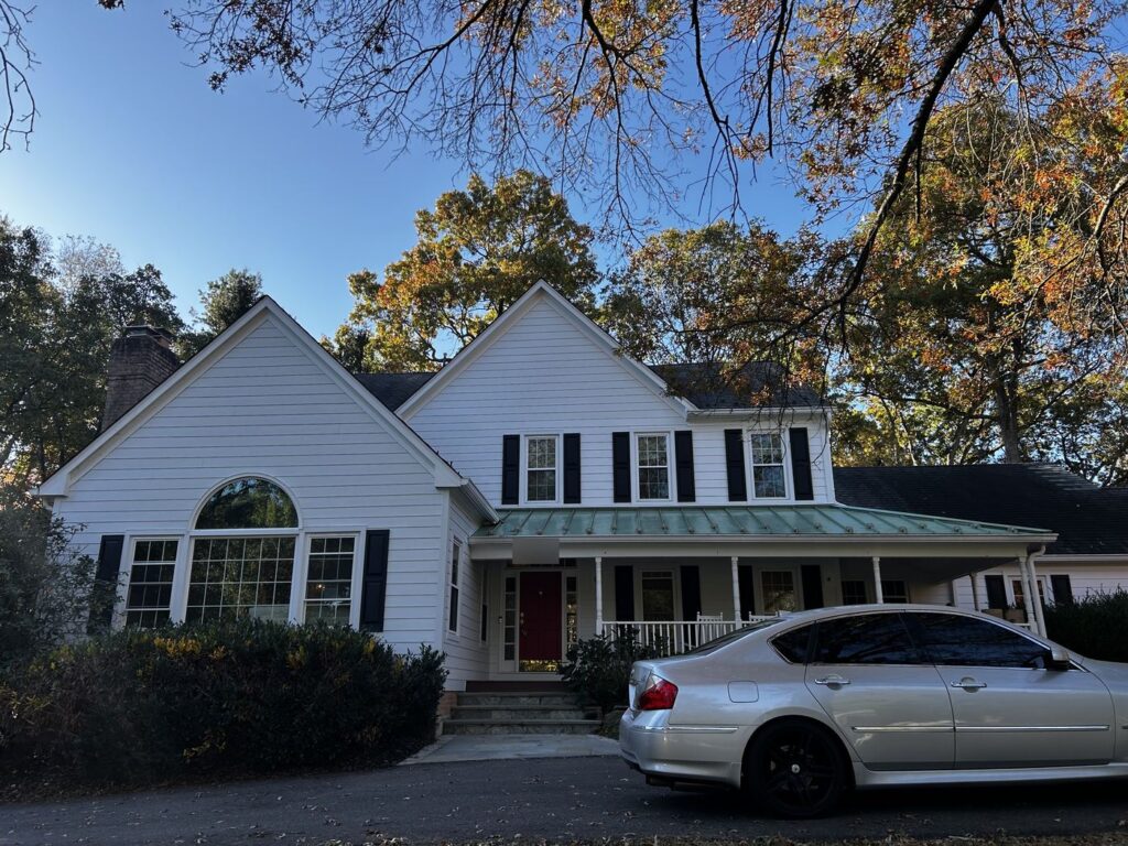 Vienna, VA home with new James Hardie lap siding in Arctic White, front view