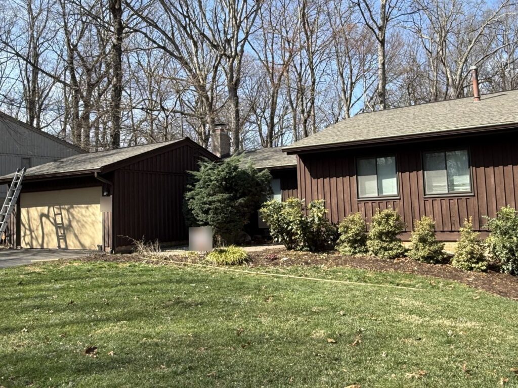 Annandale, VA home with a new GAF Timberline HDZ roof in Weathered Wood