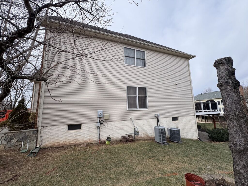 Side wall of a Herndon, VA home after new Alside Odyssey siding